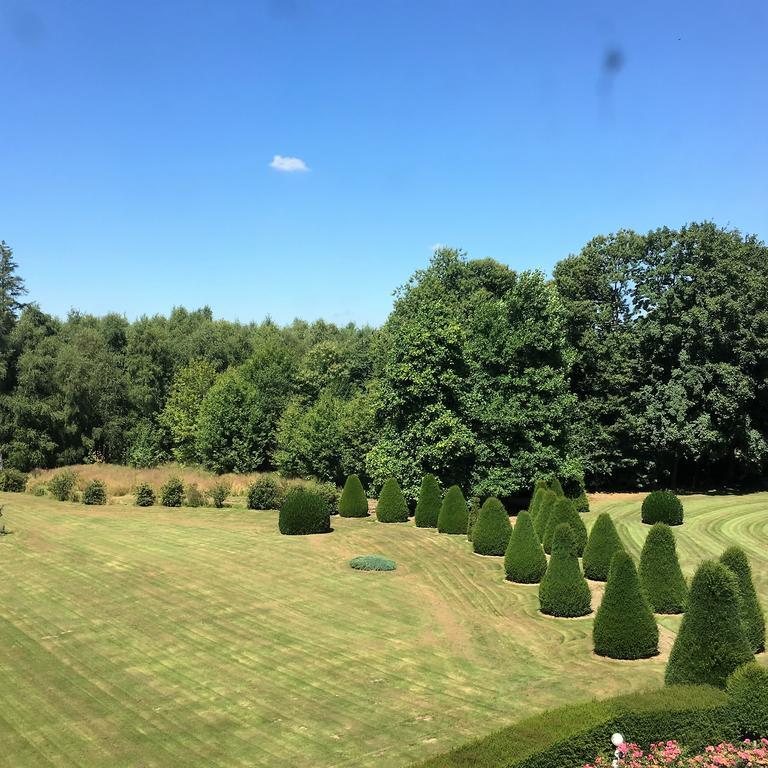 Domaine Du Chateau De Bourville Bermonville Exterior photo